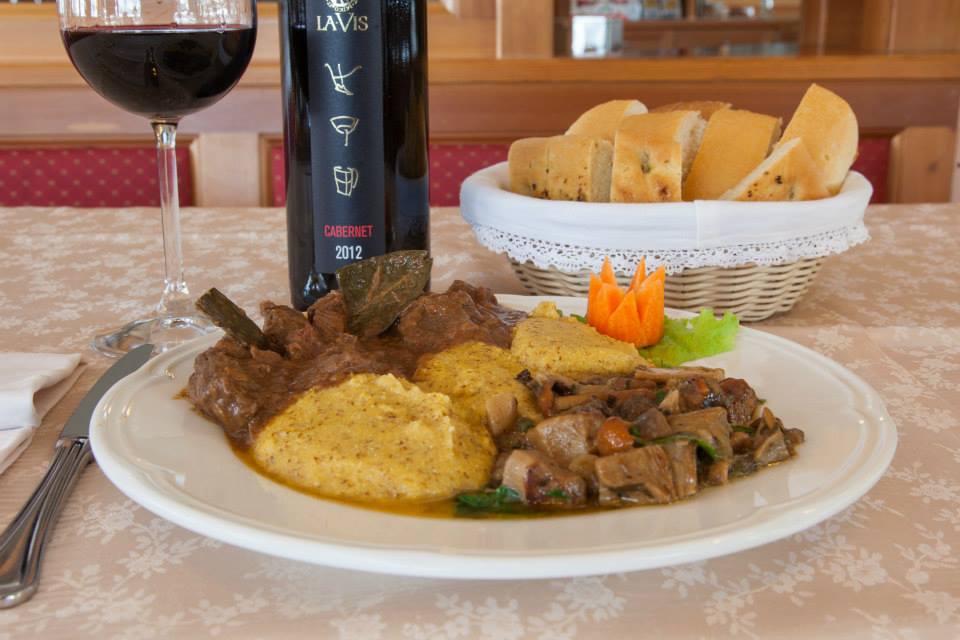 Ristorante con prodotti locali a Passo del Tonale